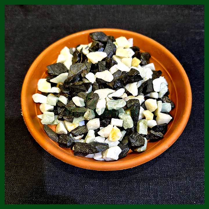 Black & White Mixed Stone Chips – (09mm to 16mm)